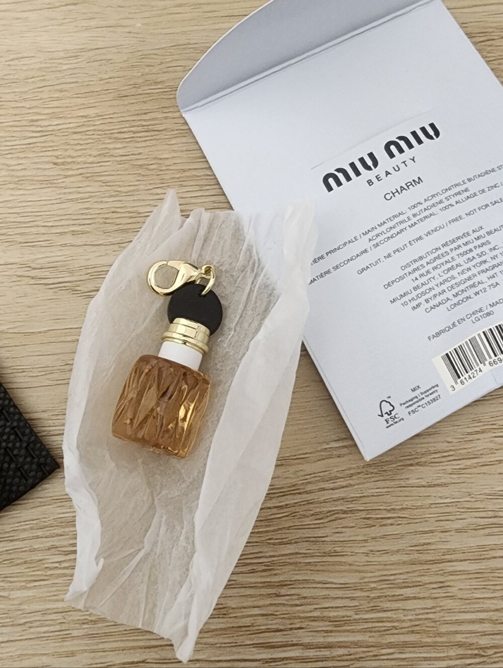 Miu Miu Duo Set Adhesive Phone Card Holder And Charm Bottle Pendant - Picture 3 of 4